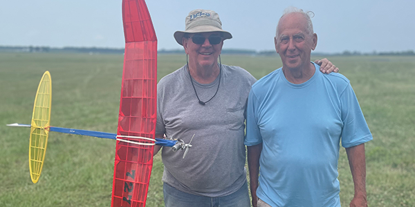 Many-time Nats Champion Bob Hanford (L) with 2023 National Cup (Electric) Champion Drake Hooke.