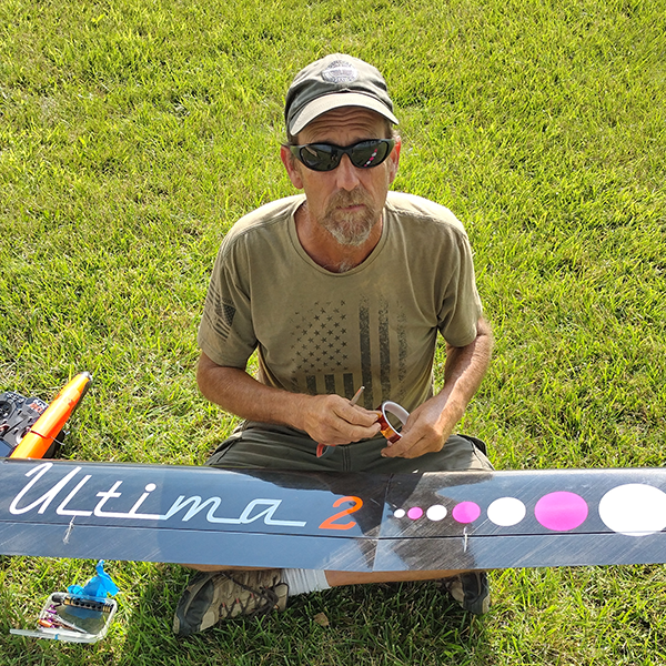 John Armstrong, of AZ, assembling his Ultima 2.