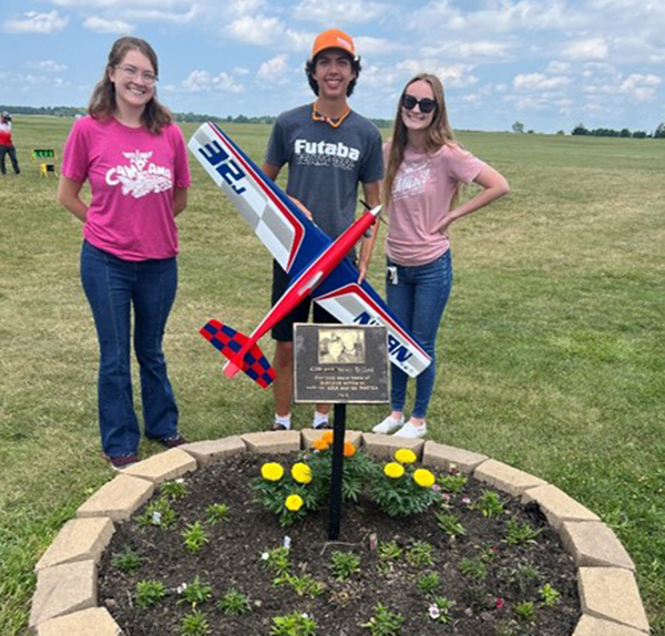 Leo Nordell, a recipient of the AMA Cliff and Nancy Telford Scholarship, is surrounded by Clarissa Poston (R) and Gwen Mathis (L