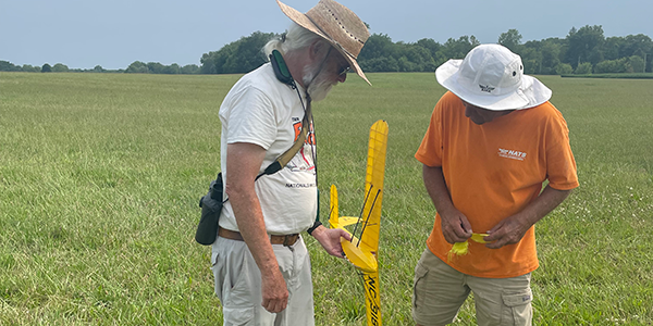 Chuck (R) admires Wally’s scale hi-start glider.