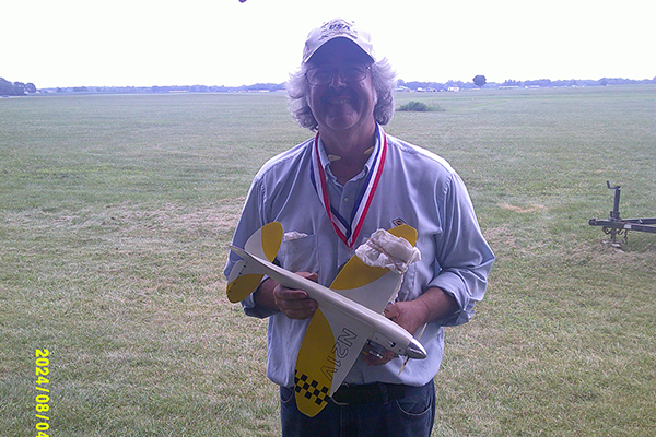 Glen VanSant won first place in Perky Speed.