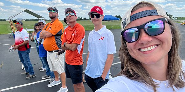 He finally hit that snap! Onlookers supporting Primo (far L) include (L-R) Luz Rivera, JT, Brandon Rosenquist, Kevin Garland, Ko