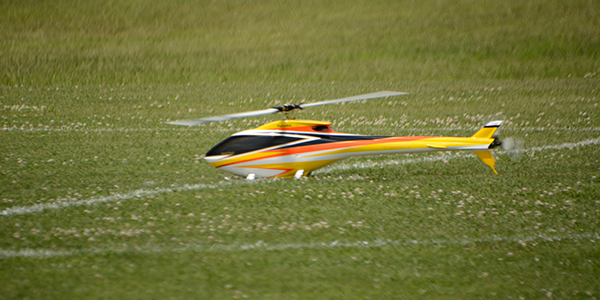 Gordie Meade prepares for a practice flight in AMA Expert.