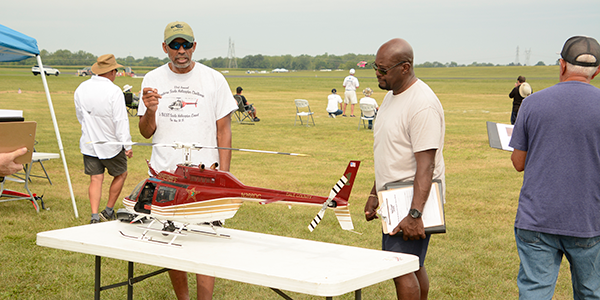 Each Scale pilot has up to five minutes to discuss their model with the judges.