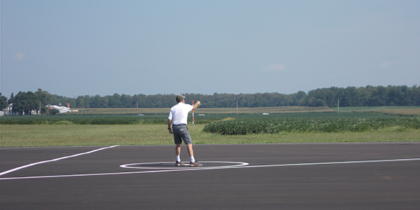 Richard Huff putting his airplane through its paces moments before he lost control.