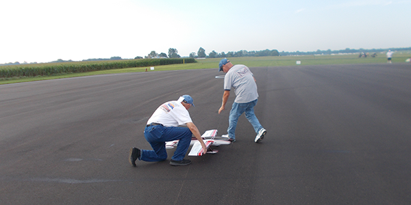 BBob Hunt starting to walk out to the handle for an official flight.