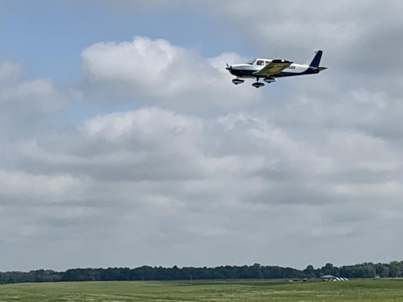 District II Vice President Mark Radcliff’s Cherokee 140 on realistic flyby.