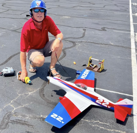 Jim Nikodem Illinois, prepares a Prather Little Toni F1 