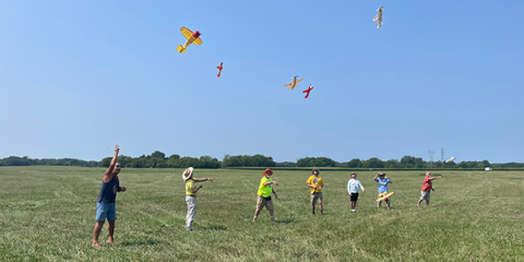 The Greve/Thompson Flying Aces Club mass launch.