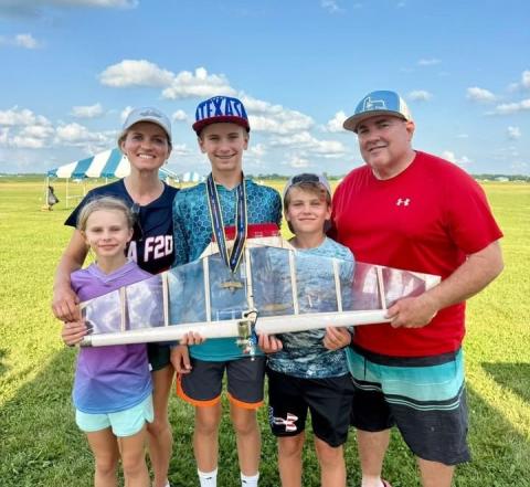 Former world champ, Mike Wilcox, with his family and this year’s Junior National Champion, Mason Wilcox!