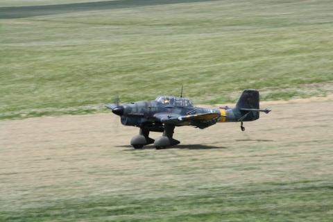 Al Kretz’s Stuka landing. Alexander photo