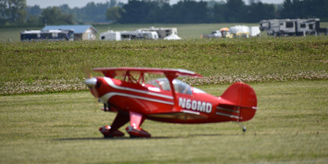 Jerry Nugent’s Pitts S2A.